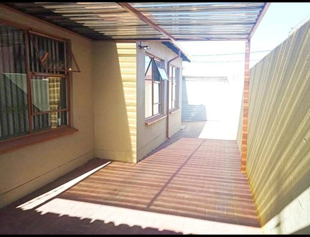 3 BEDROOM HOUSE FOR SALE IN RIVERLEA